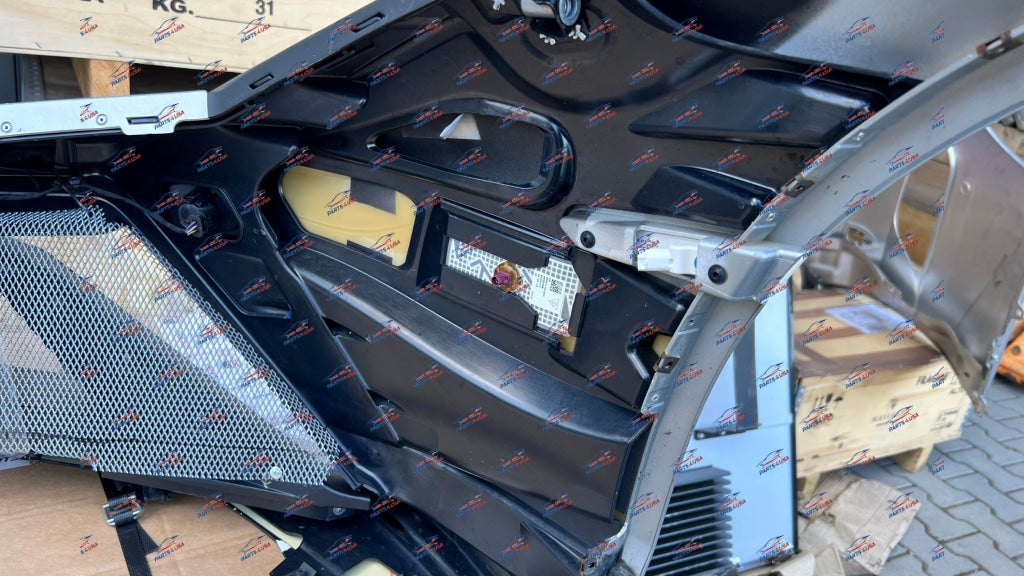 Lamborghini Huracan Tecnica Front Bumper Complete Oem Part Number: Front