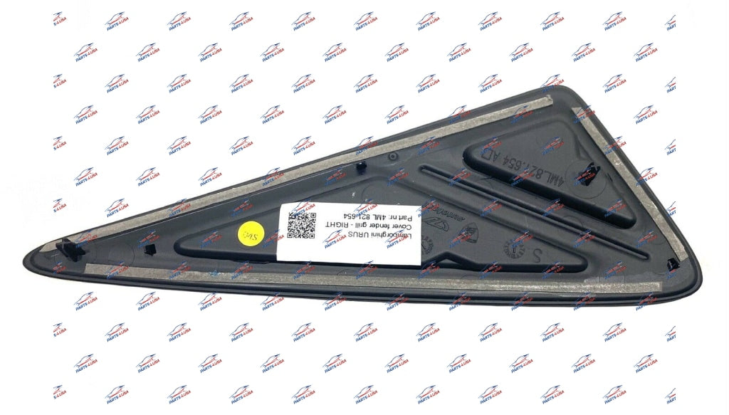 Lamborghini Urus Fender Right Cover Grille Part Number: 4Ml821654A