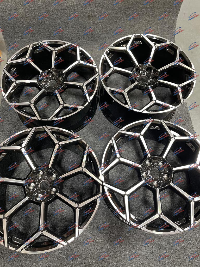 Lamborghini URUS Performante Wheels 23 inch Diamond cut OEM Part number: 4ML601025BT 4ML601025BS - Motor Vehicle Rims &