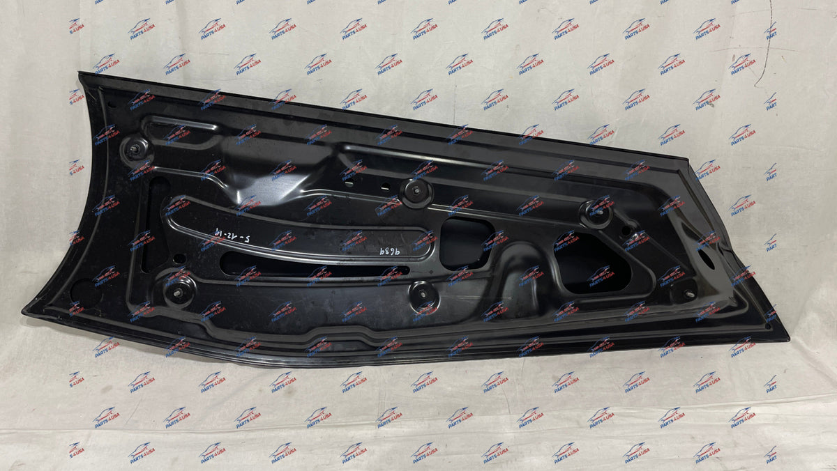 Mclaren 570S Extended Door Left Side Part Number: 120Ml1S17