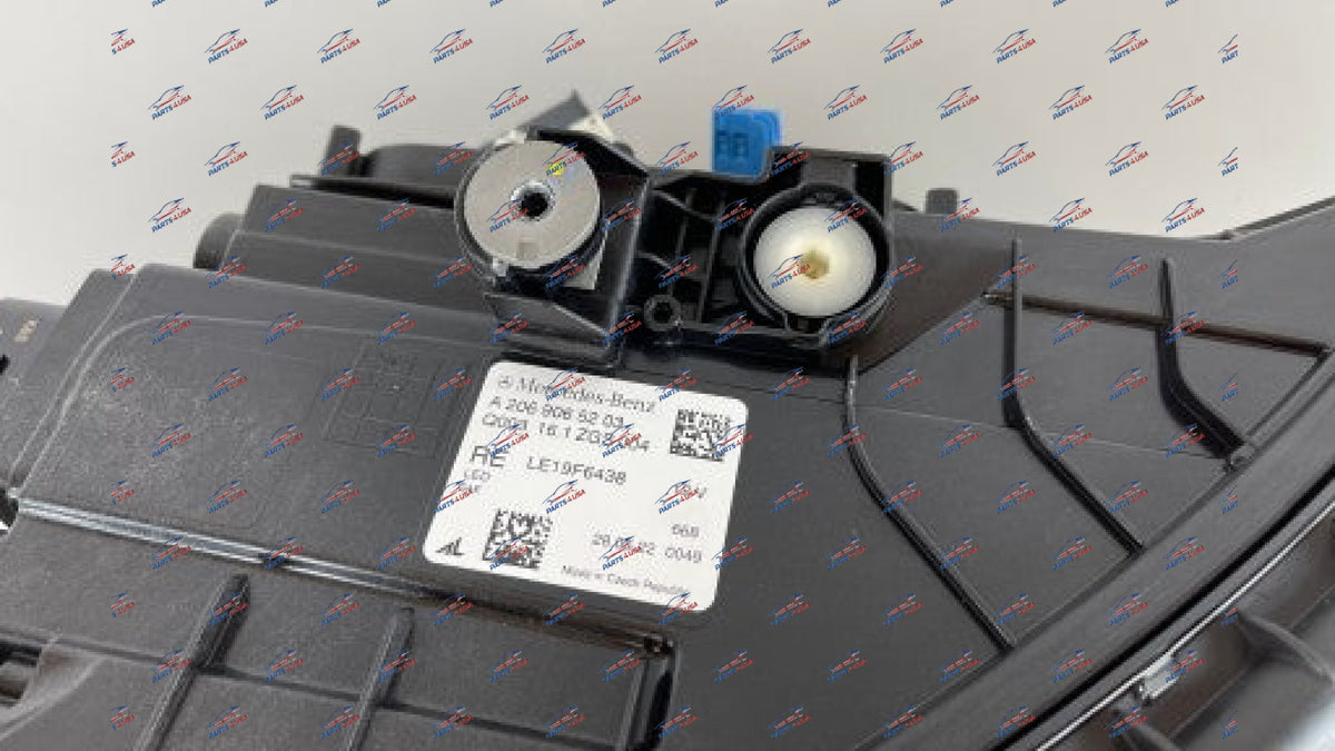 Mercedes C Klasa W206 Headlight Rh Digital Version Oem Part Number: A2069065203