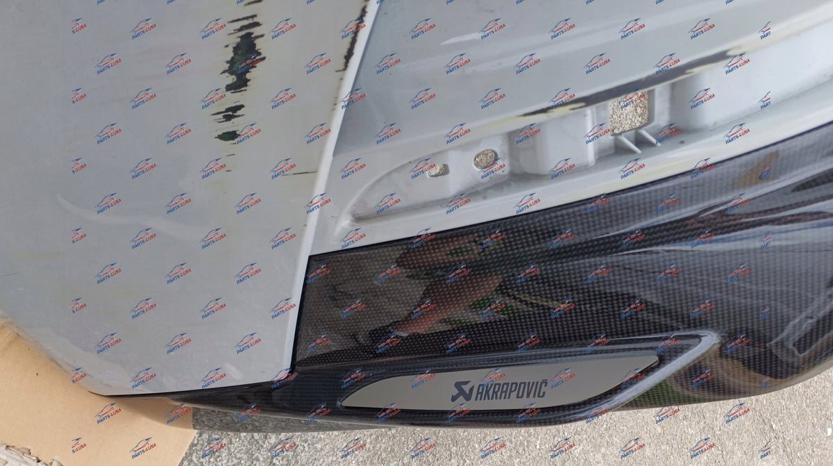 Porsche 992 GT3 Akrapovic Carbon Rear Diffuser OEM Part number: - Carbon fiber rear diffuser