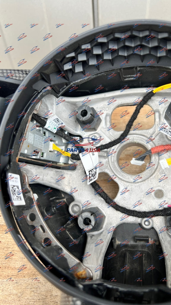 Porsche 992 Steering Wheel Carbon Version Oem Part Number: Carbon