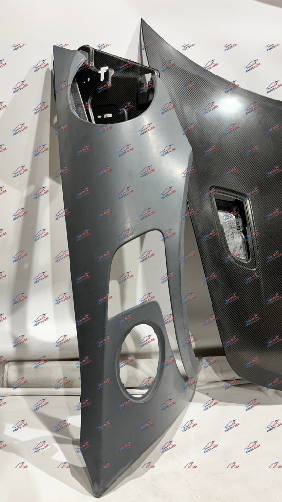 Porsche GT2RS / GT3RS fenders and front hood Carbon OEM Part - Front hood