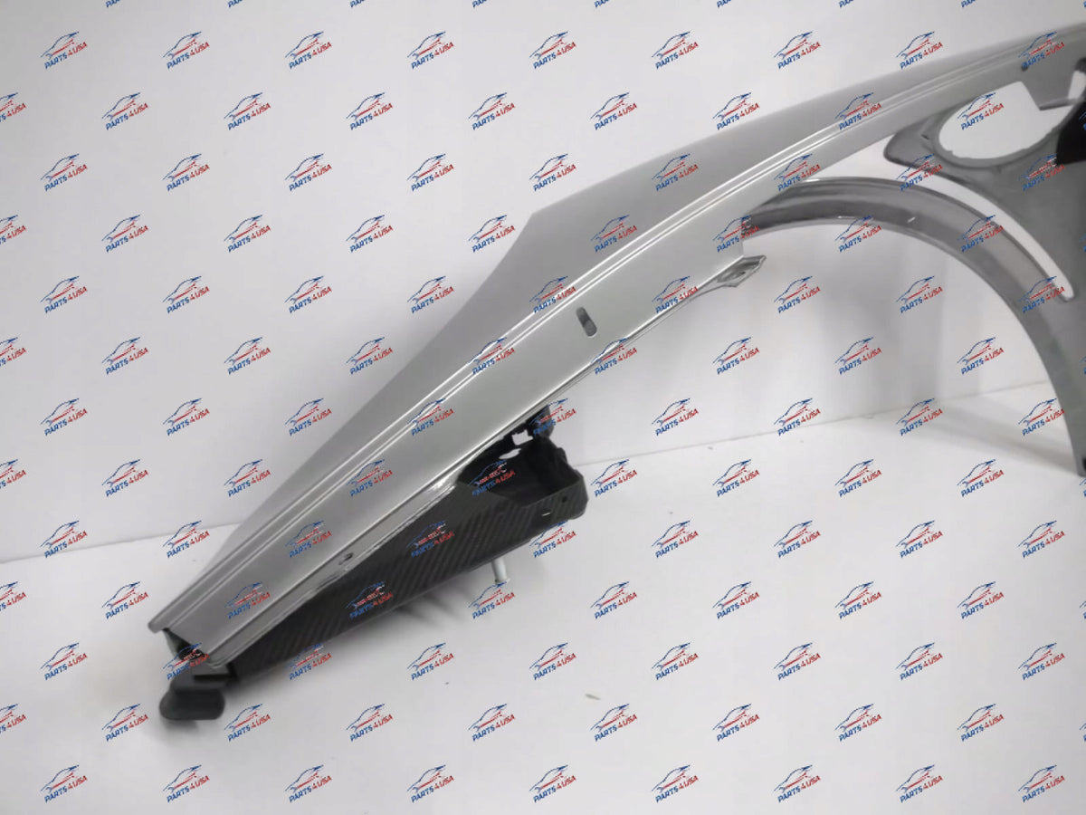 Porsche GT3RS GT2RS 991.2 Fender RIGHT side Carbon Part nr: 99151101195 - Fender