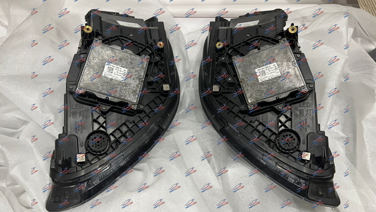 Porsche Panamera 971 Headlight L + R Oem Part Number: 971941036J