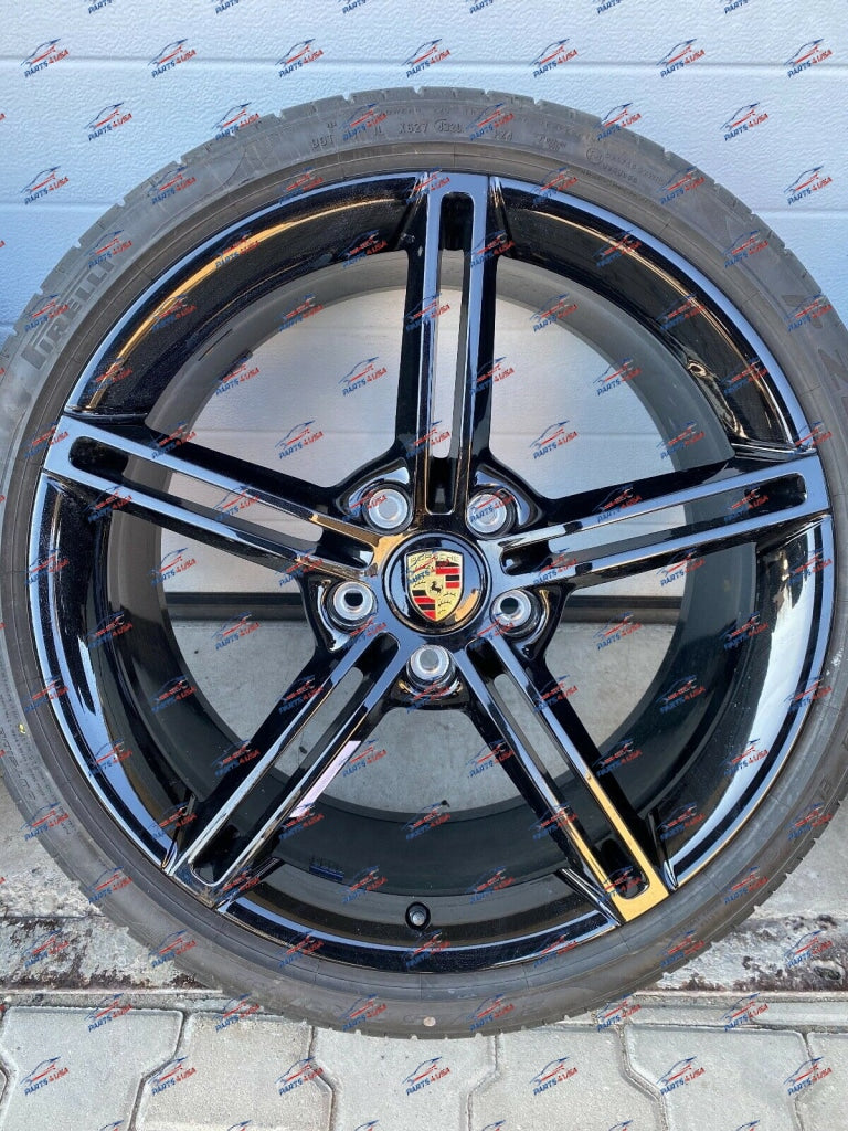 Porsche Taycan Wheels And Tires Set Part Number: 9J1601025Aa