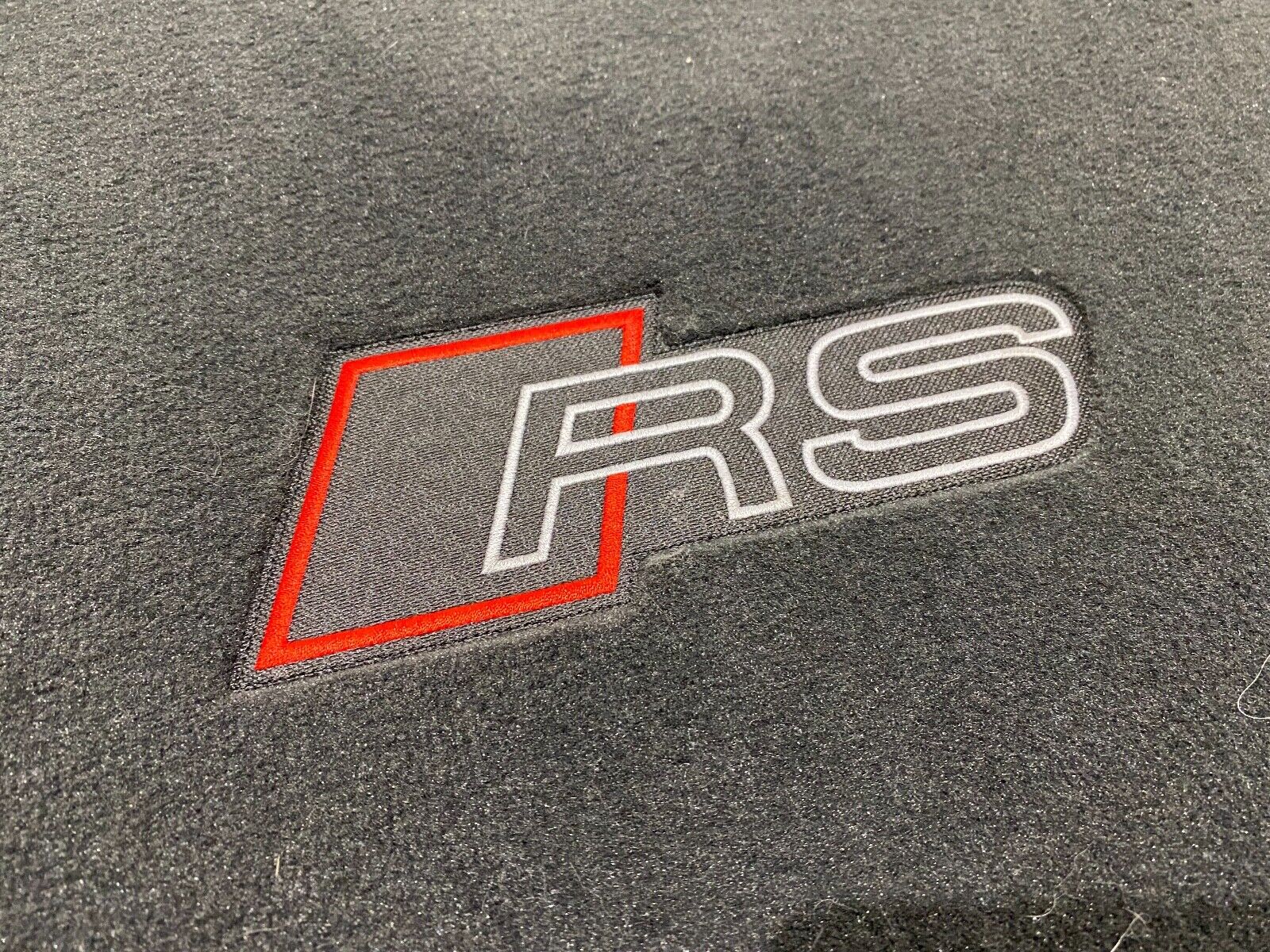 Audi Q7 SQ7 Q8 SQ8 RSQ8 Genuine Floor Mats, OEM, Part number: 4M0863732 4M1863719