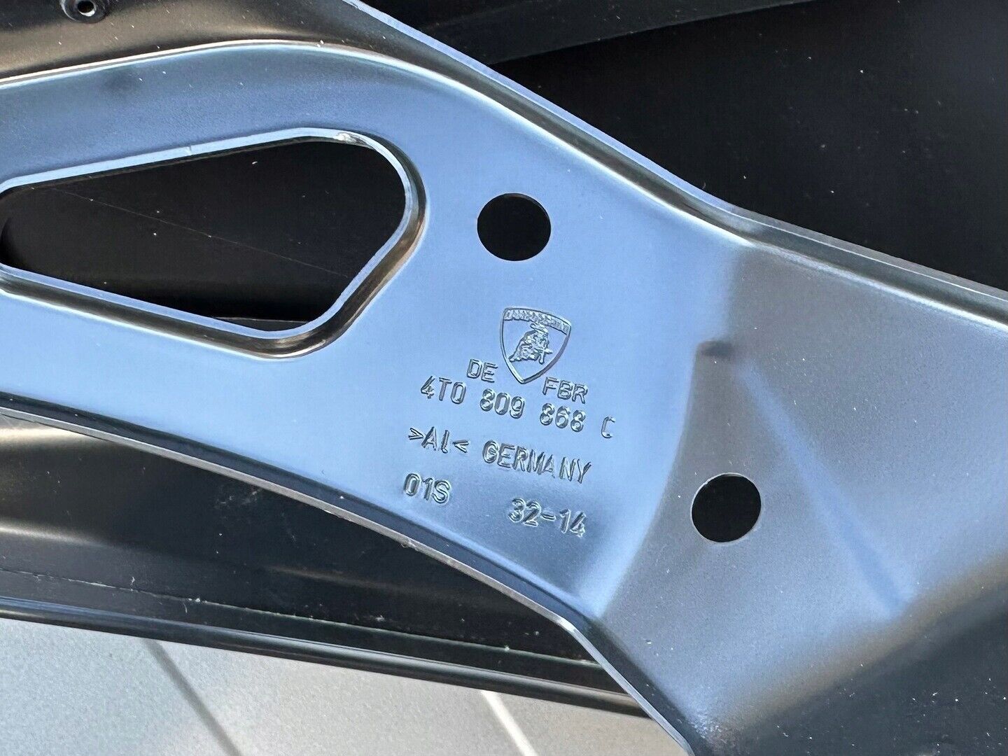 Lamborghini Huracan Quarter panel RH, OEM, Part number: 4T8809602E