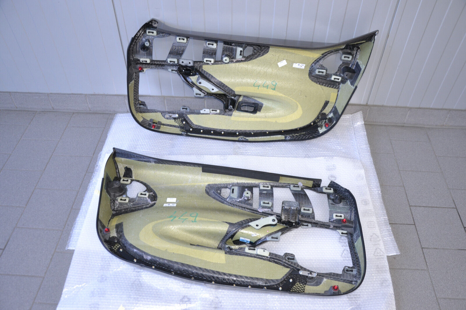Ferrari SF90 Stradale Door Trim cover Carbon fiber OEM, Part number: 876212 876167