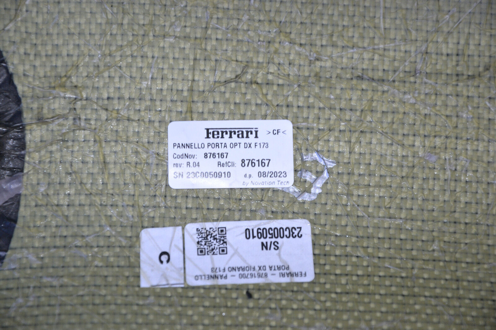Ferrari SF90 Stradale Door Trim cover Carbon fiber OEM, Part number: 876212 876167