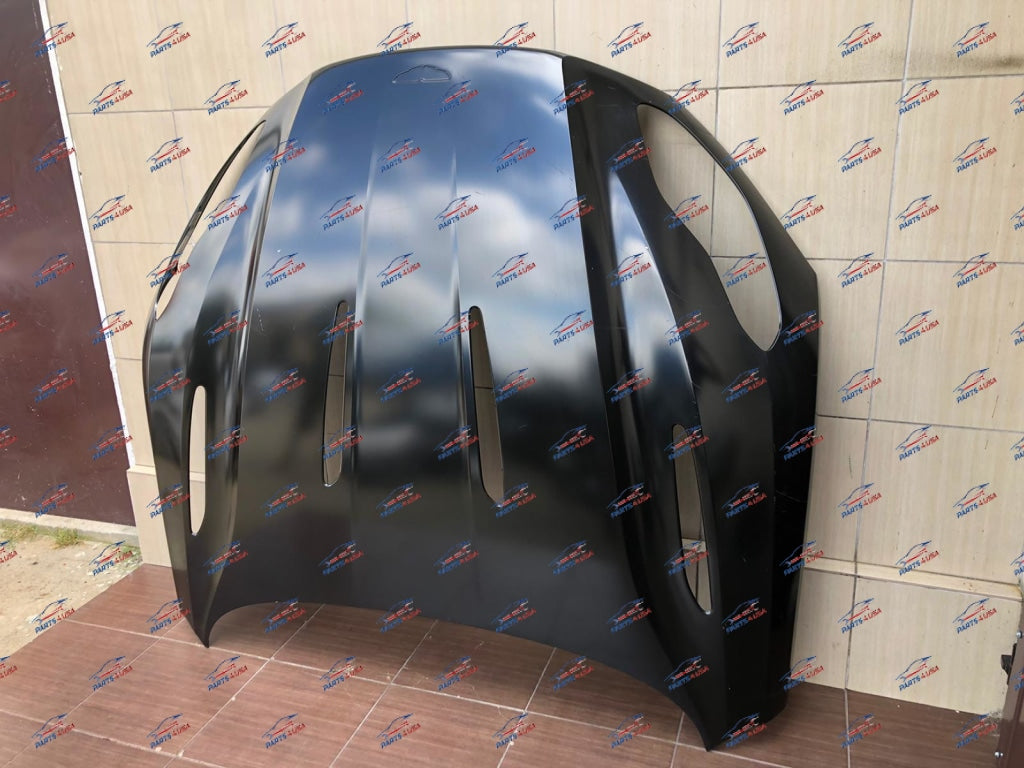 Aston Martin Db11 V12 Front Hood Part Number: