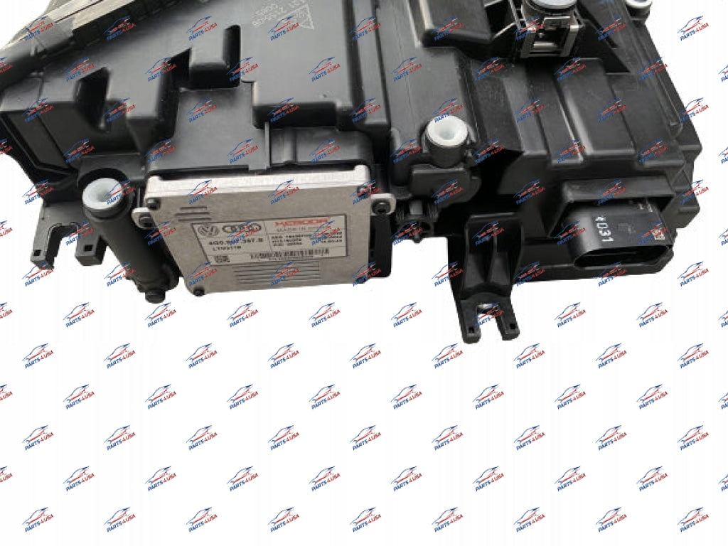 Audi R8 Headlight Matrix Complete L + R Part Number: 4S0941033K 4S0941034K