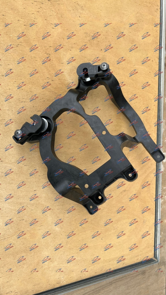 Bentley Bentayga Front Headlight Bracket Left Side Oem