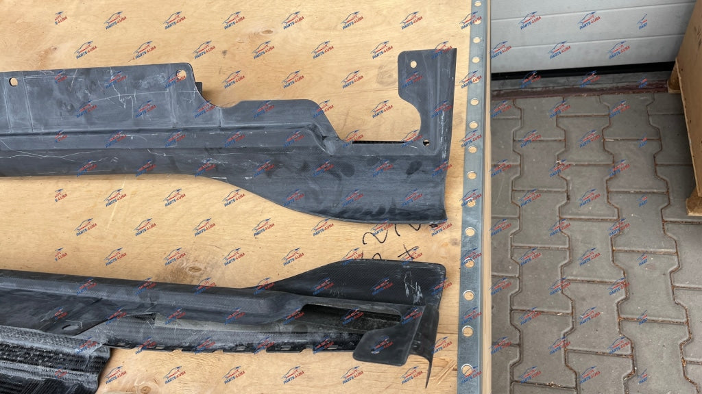 Ferrari 812 Competizione Side Skirt L + R Oem Part Number: 985798405