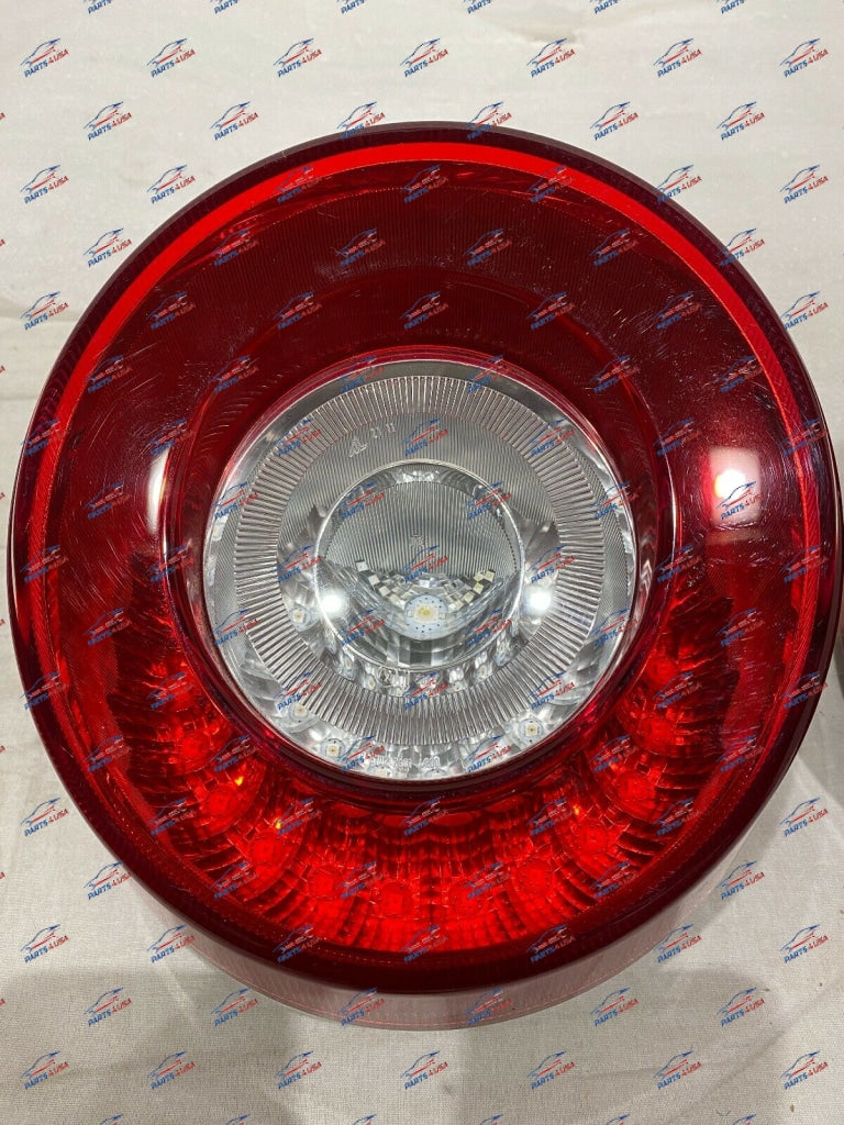 Ferrari F12 Berlinetta Rear Tail Light Oem Part Number: 286441
