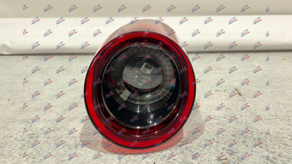 Ferrari F8 Tributo / Spider Inner Tail Light Rh Oem Part Number: 322257