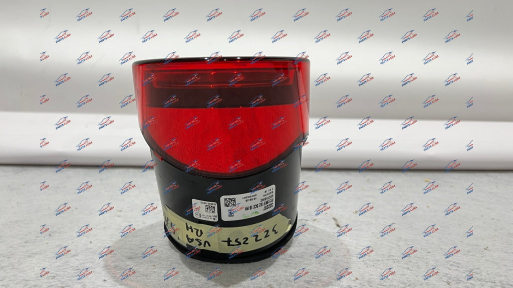 Ferrari F8 Tributo / Spider Inner Tail Light Rh Oem Part Number: 322257