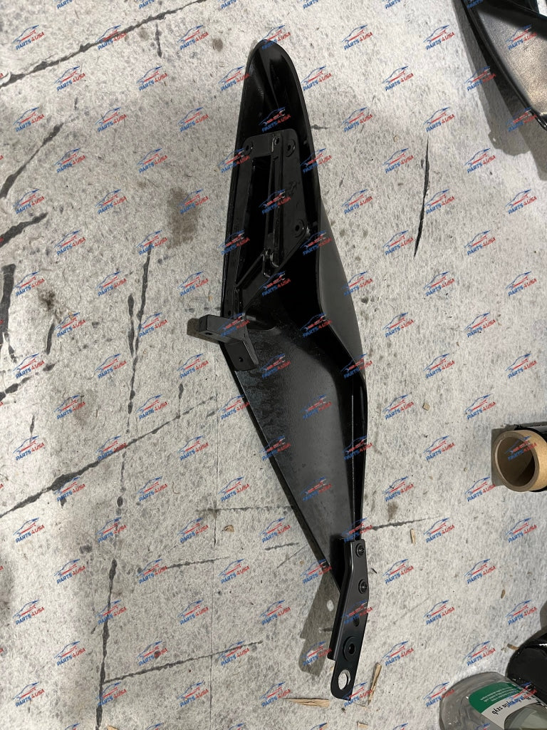 Ferrari F8 Lh Flank Flow Splitter Oem Fenders