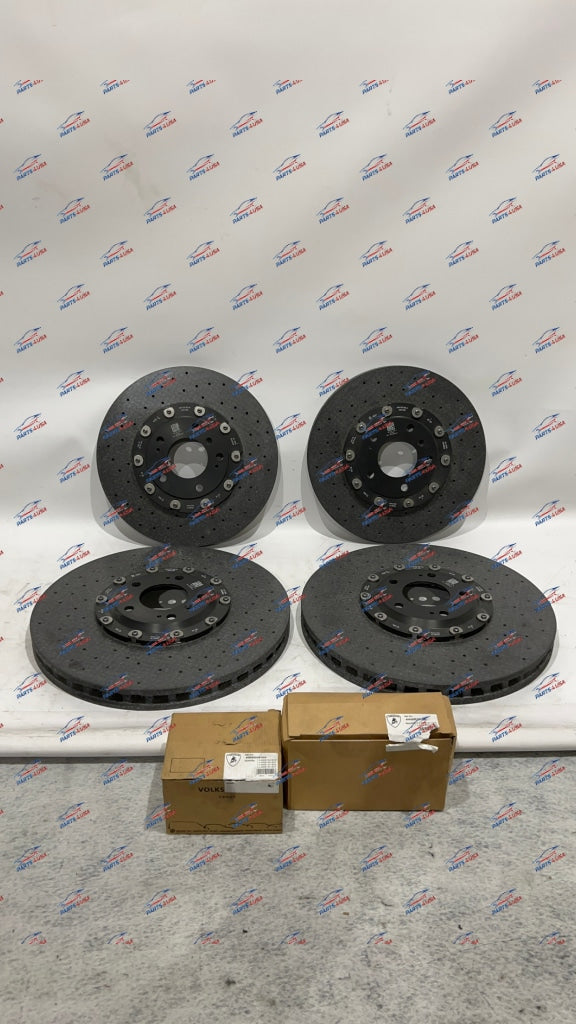 Lamborghini Urus Ceramic Brake Disc And Pads Set Part Number: 4M0615302B