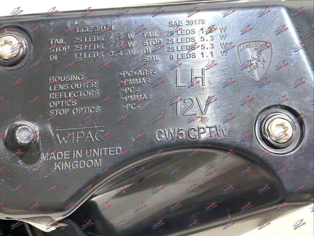 Lamborghini Urus Taillight Left Usa Version Part Number: 4Ml945069A 4Ml945071A