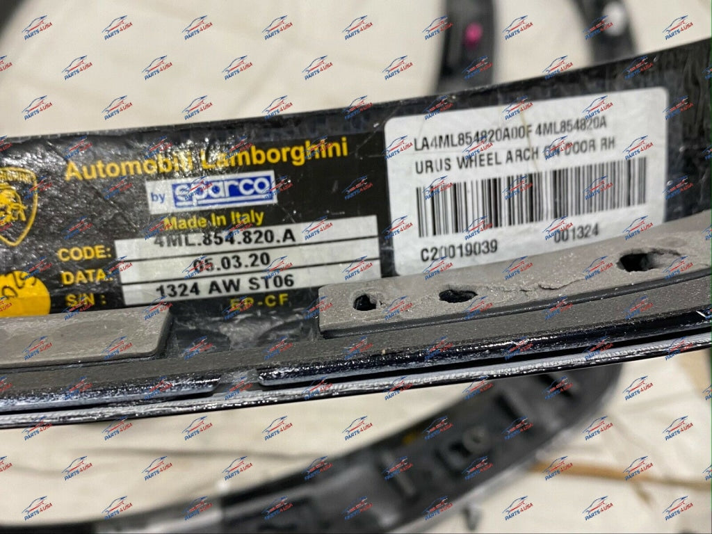 Lamborghini Urus Wheel Arch Set Carbon Part Number: 4Ml853718A