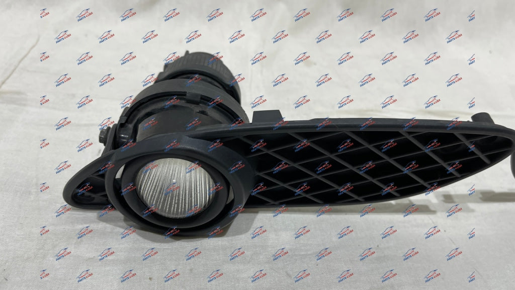 Maybach Fog Light L + R Part Number: A24082004056