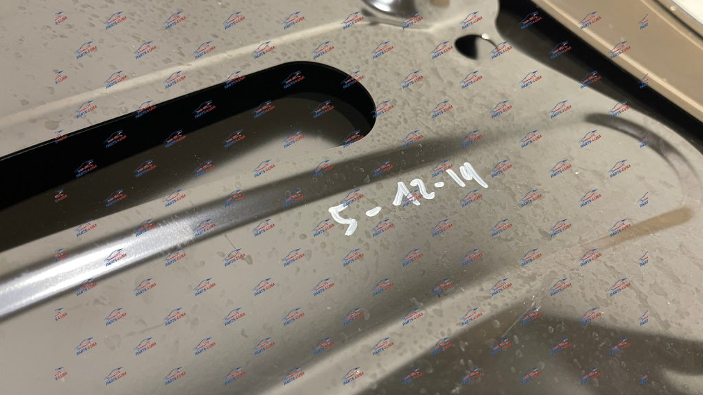 Mclaren 570S Extended Door Left Side Part Number: 120Ml1S17