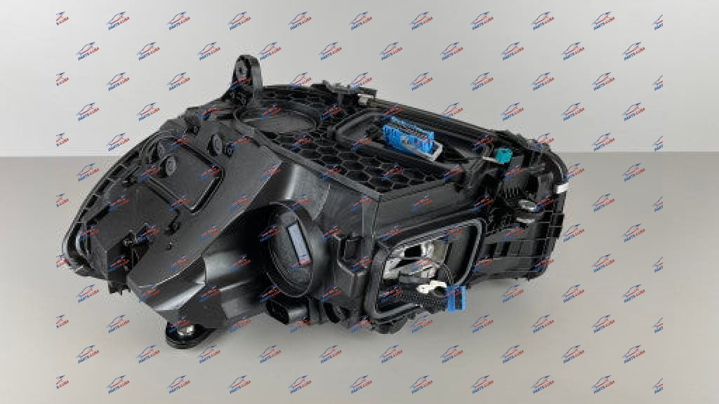 Mercedes C Klasa W206 Headlight Rh Digital Version Oem Part Number: A2069065203