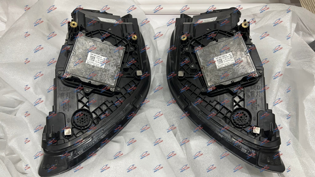 Porsche Panamera 971 Headlight L + R Oem Part Number: 971941036J