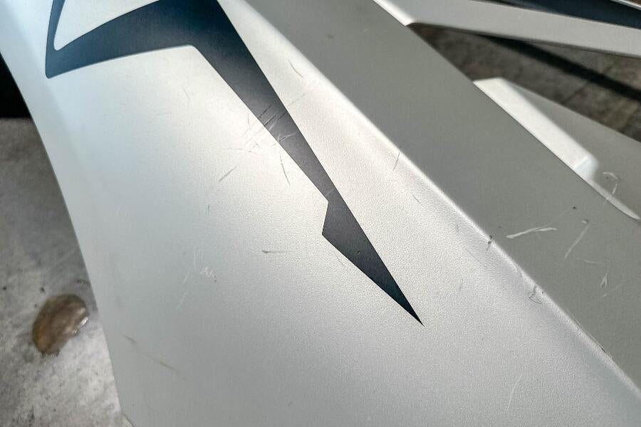 Lamborghini Aventador Quarter panel RIGHT side white, Part number: 470