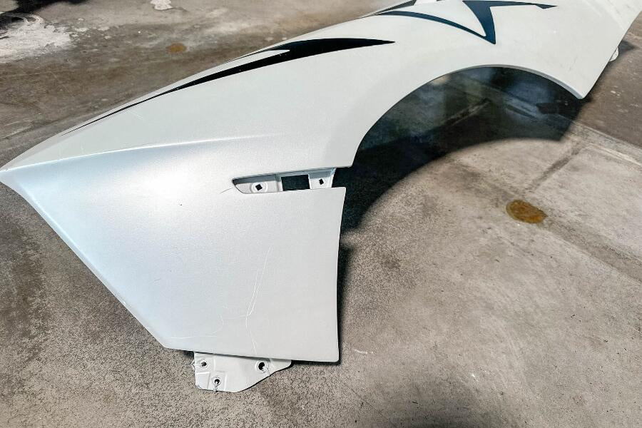 Lamborghini Aventador Quarter panel RIGHT side white, Part number: 470