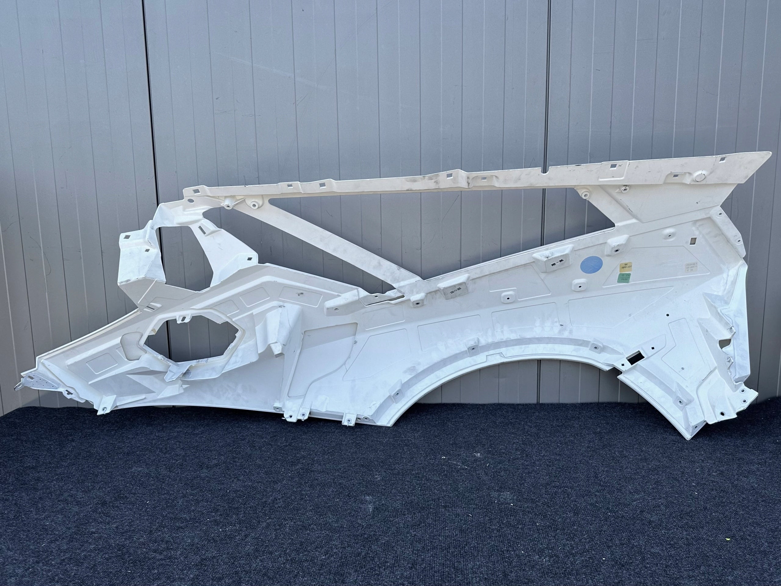 Lamborghini Aventador SVJ Quarter panel RH, OEM, Part number: 47085496