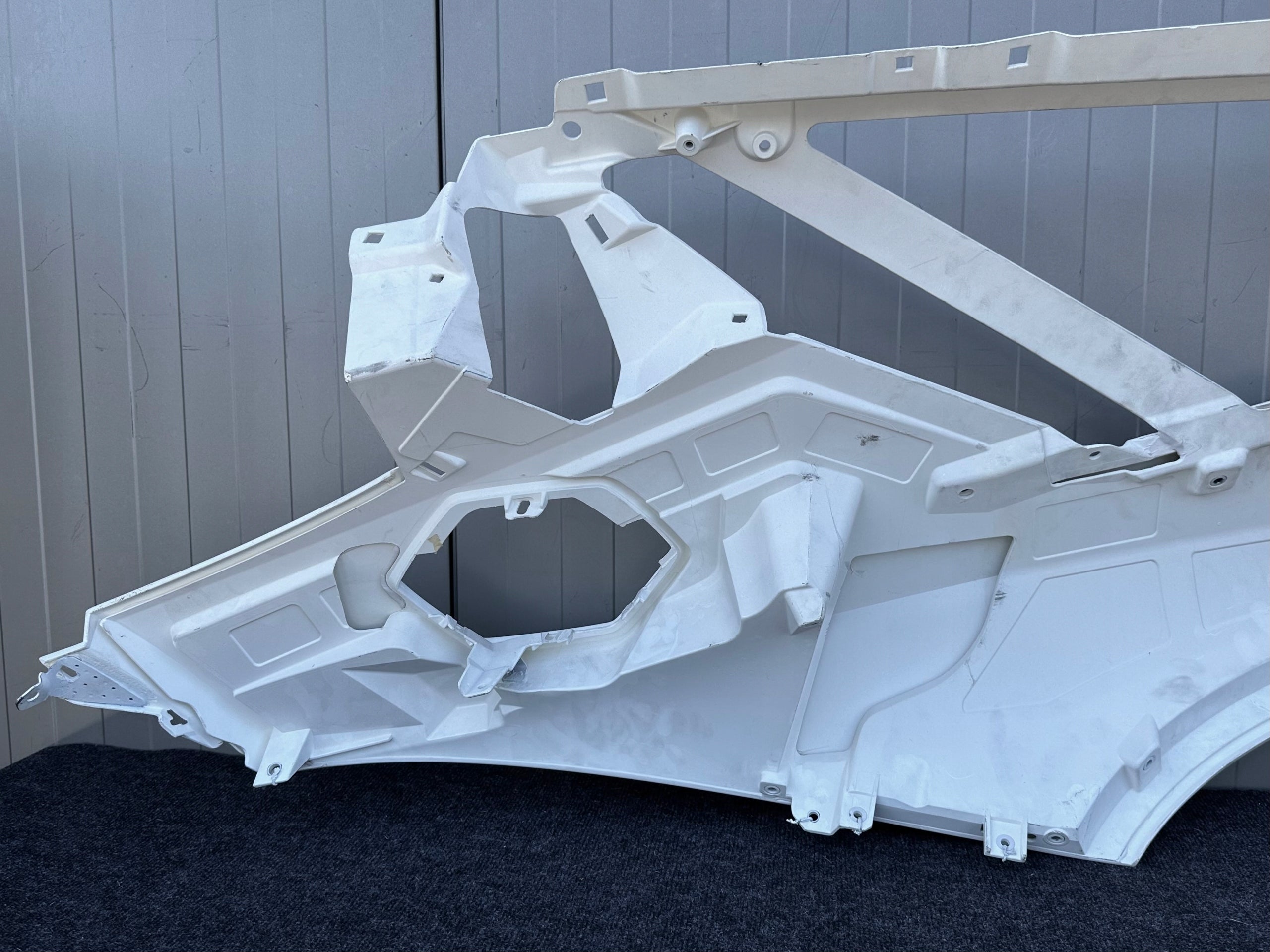 Lamborghini Aventador SVJ Quarter panel RH, OEM, Part number: 47085496
