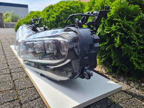 Bugatti Chiron Super sport 300+ headlight, OEM, Part number: 5B4941035D, 5B4941036D
