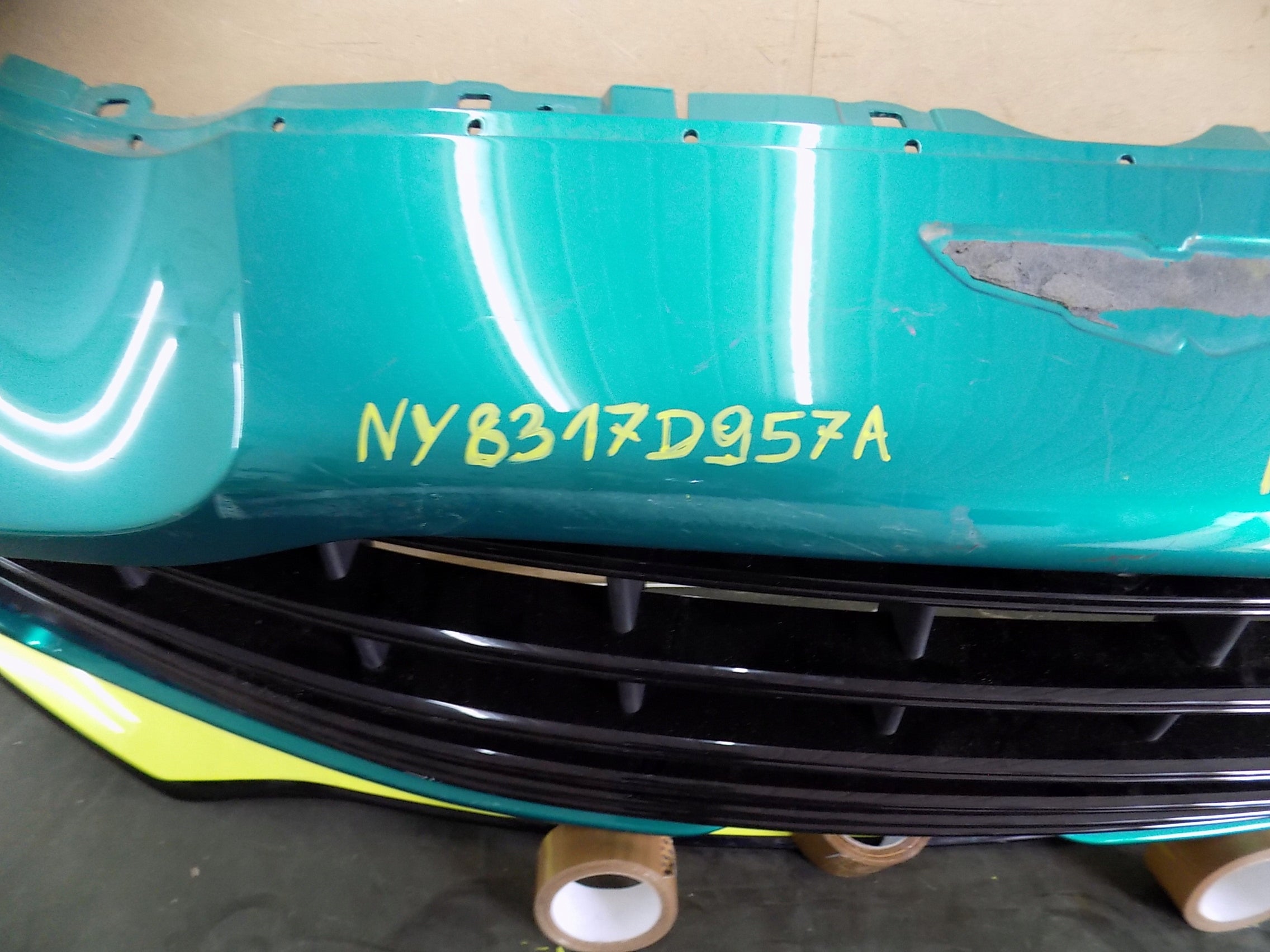 Aston Martin DBX 707 front bumper with lower spoiler, OEM, Part number: NY8317D957A
