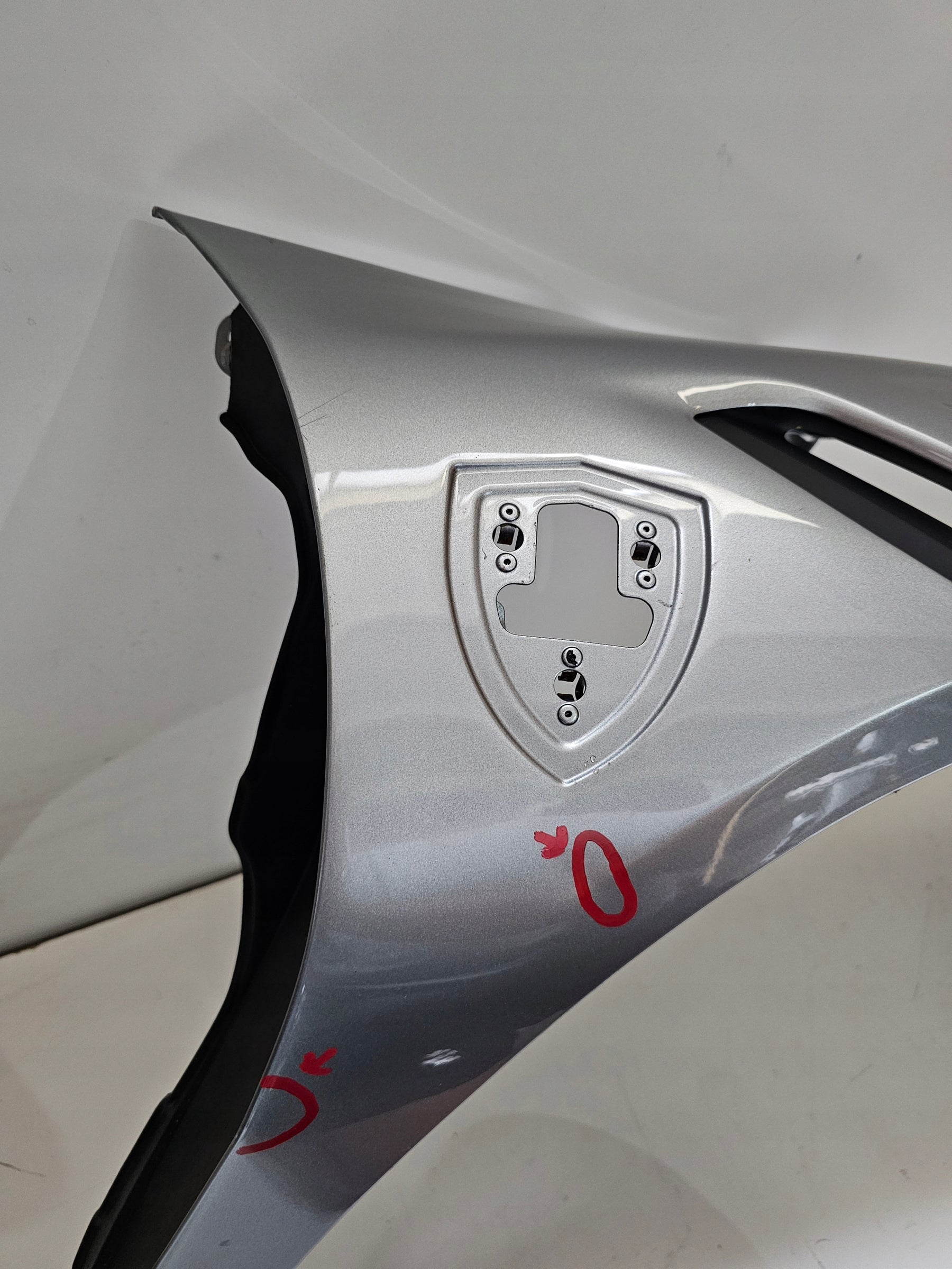 Ferrari SF90xx Stradale Front fender RH OEM
