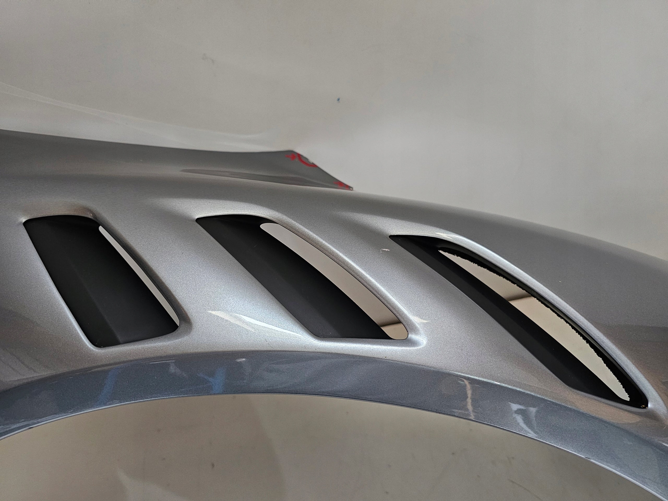 Ferrari SF90xx Stradale Front fender RH OEM