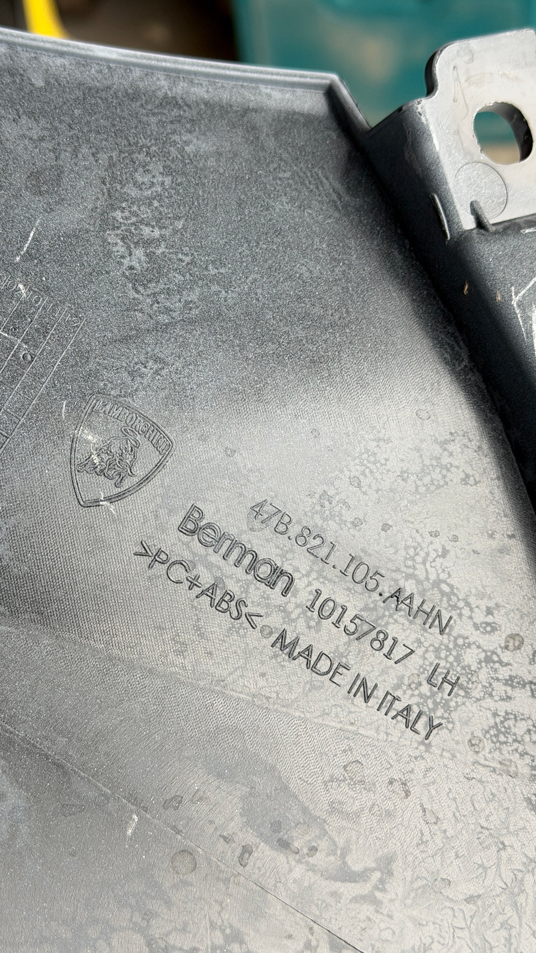 Lamborghini Revuelto Fender LH, OEM, Part number: 47B821105