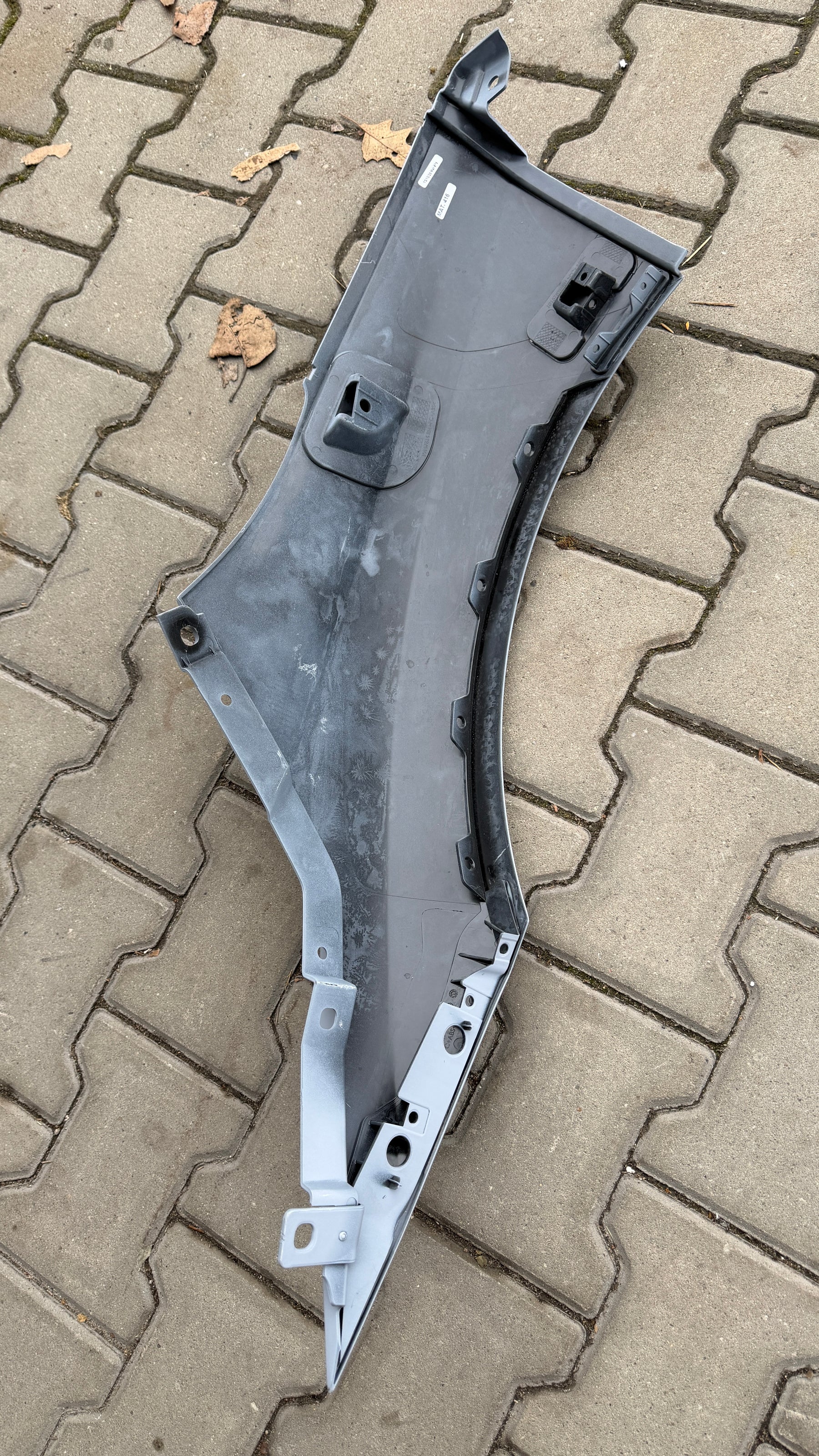 Lamborghini Revuelto Fender RH, OEM, Part number: 47B821106