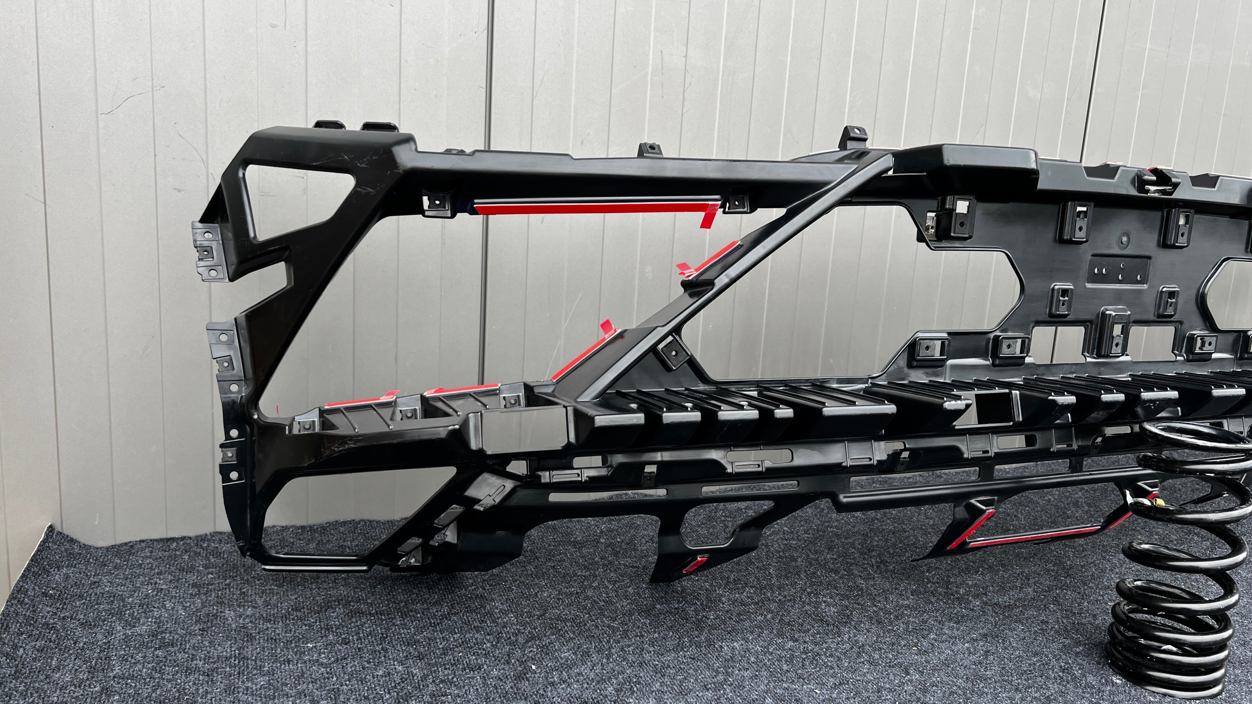 Lamborghini huracan EVO rear bumper reinforcement bracket, OEM, Part number: