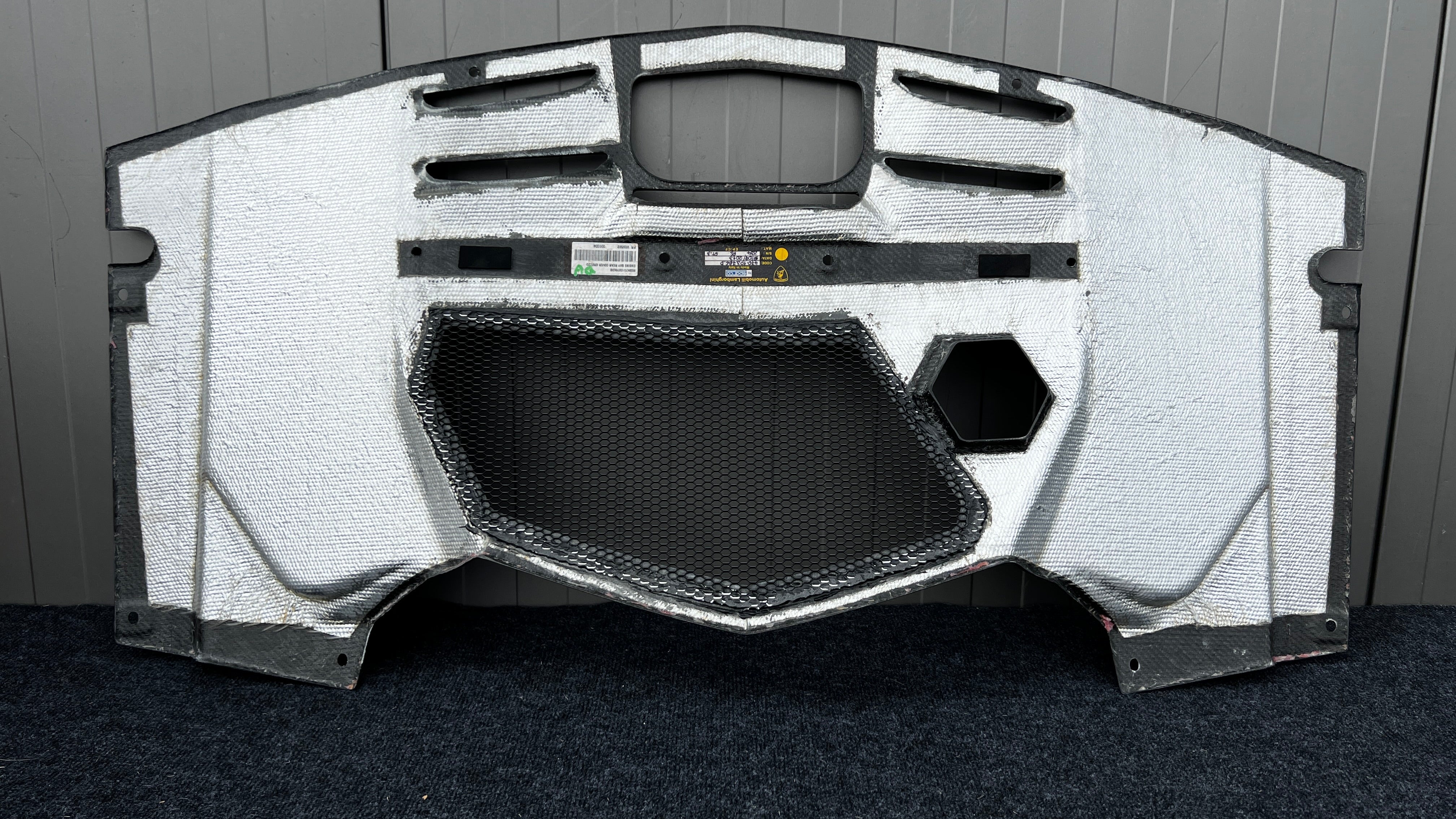 Lamborghini Aventador Engine cover bay CF marmitta, OEM, Part number: 470103786D