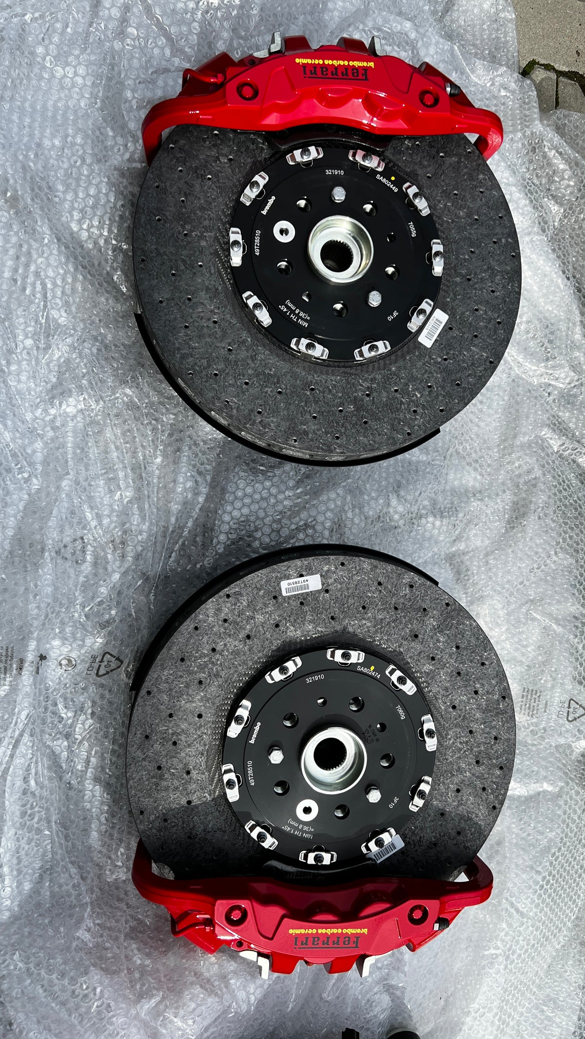 Ferrari F8 Tributo 488 Brake Set Complete Ceramic, OEM, Part number: