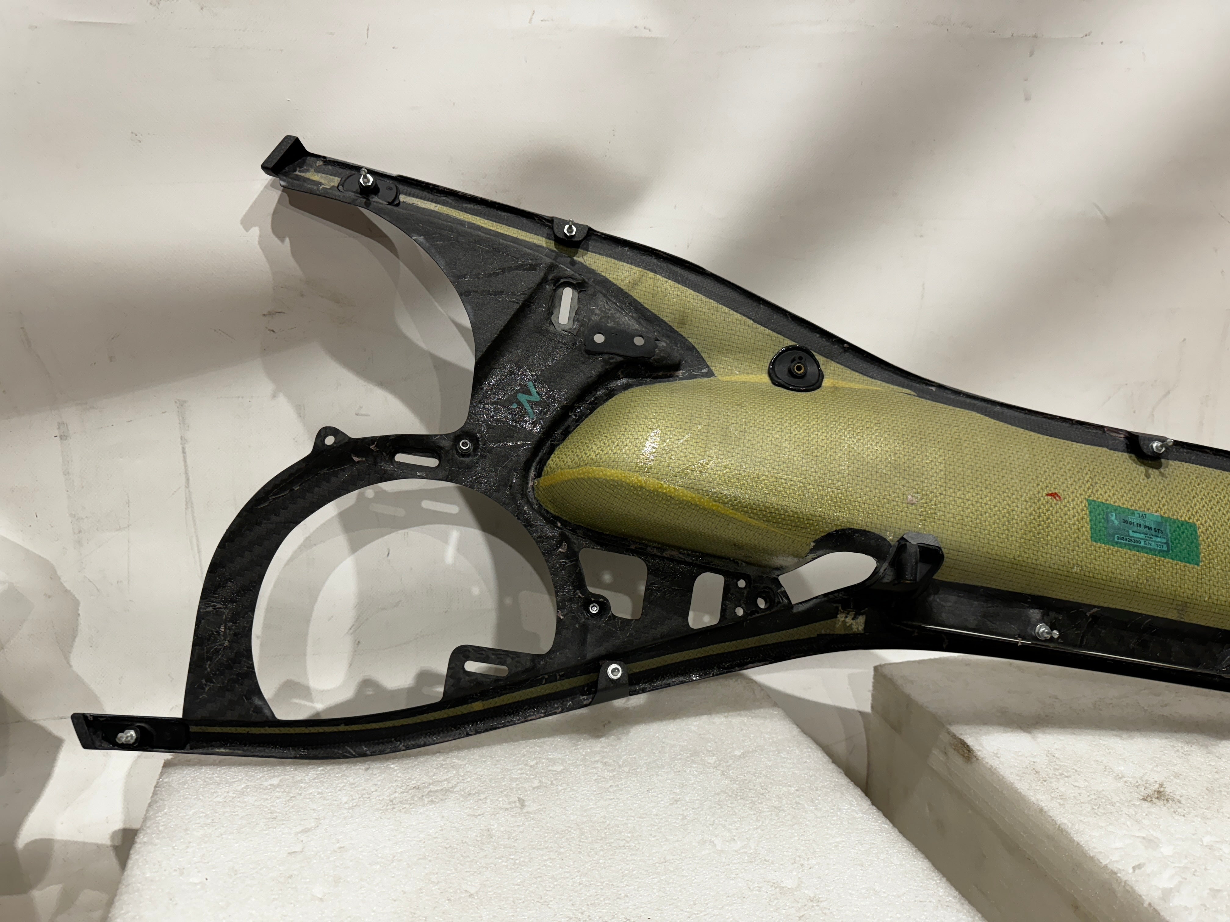 Ferrari 812 Superfast GTS LH Central Medalion Door Carbon, OEM, Part number: 88928300 775511