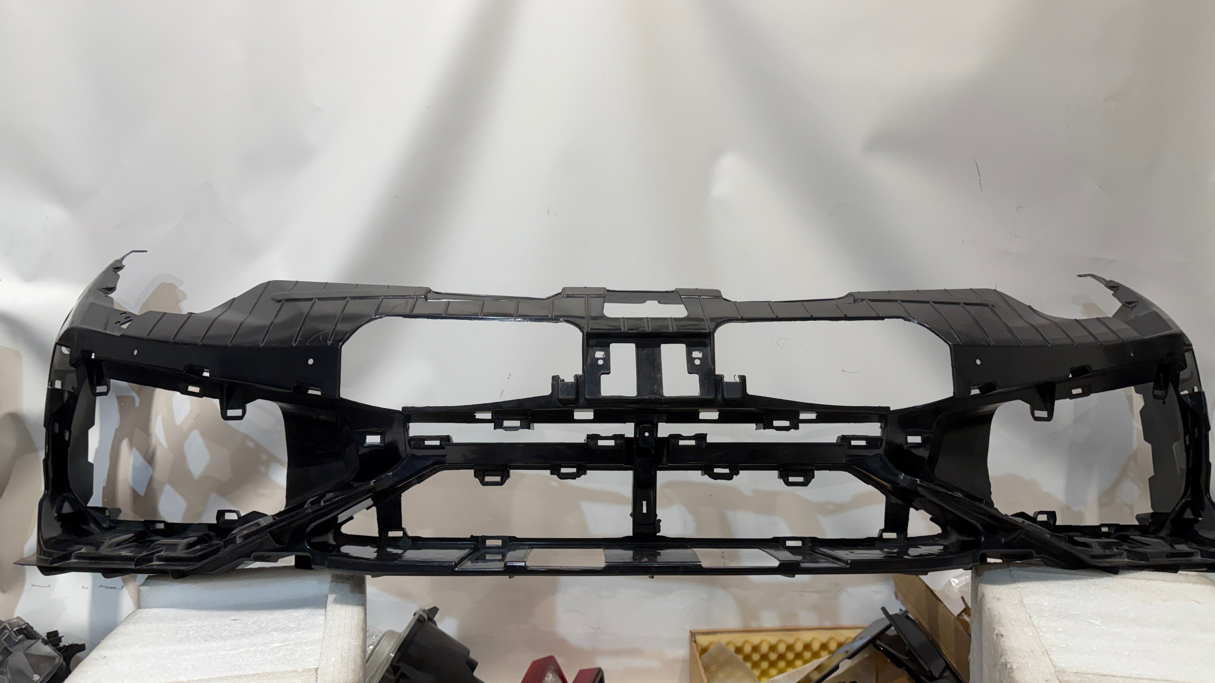 Lamborghini Huracan Lp610 reinforcement front bumper, OEM, Part number: 4T0807065C
