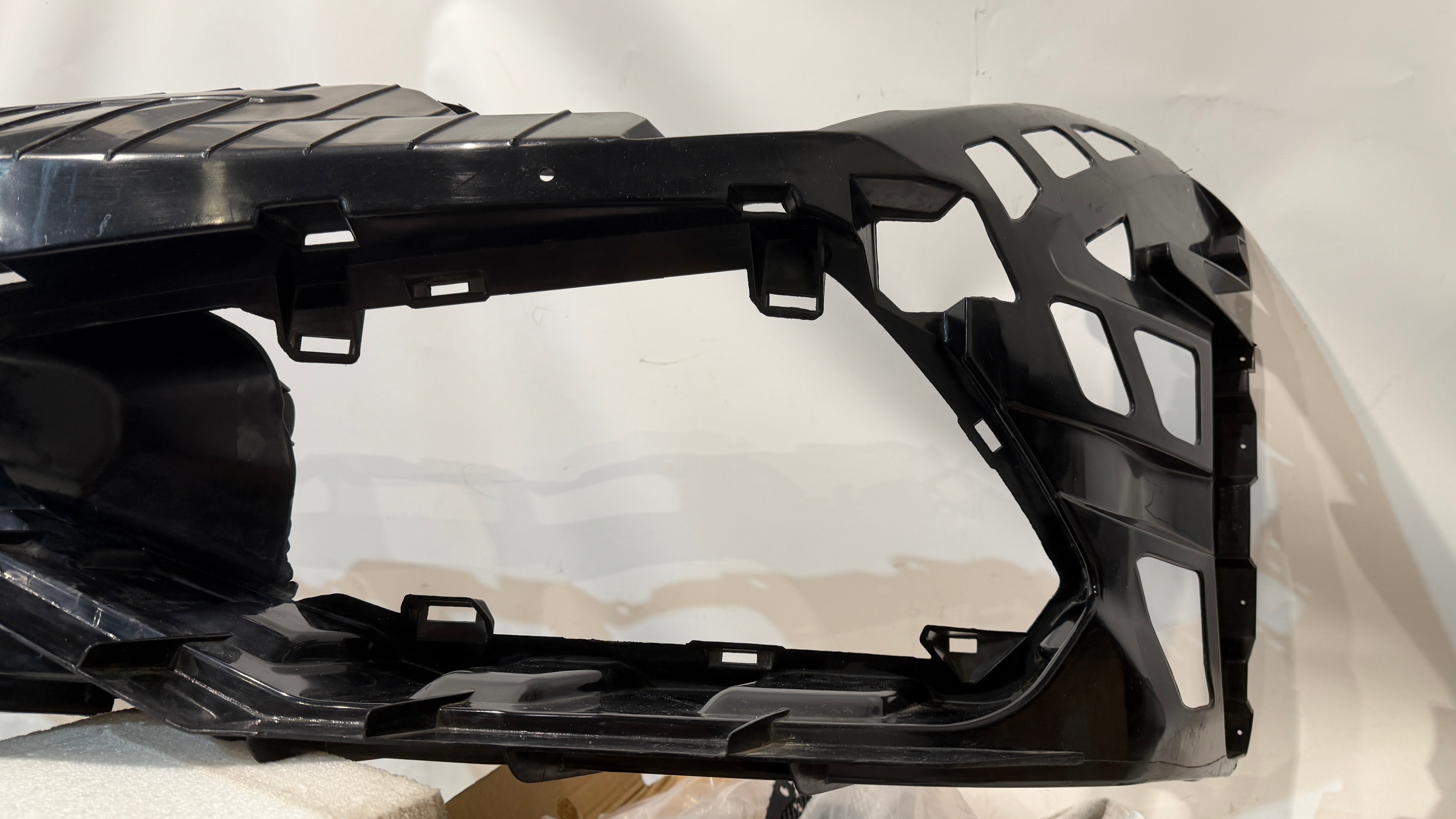 Lamborghini Huracan Lp610 reinforcement front bumper, OEM, Part number: 4T0807065C