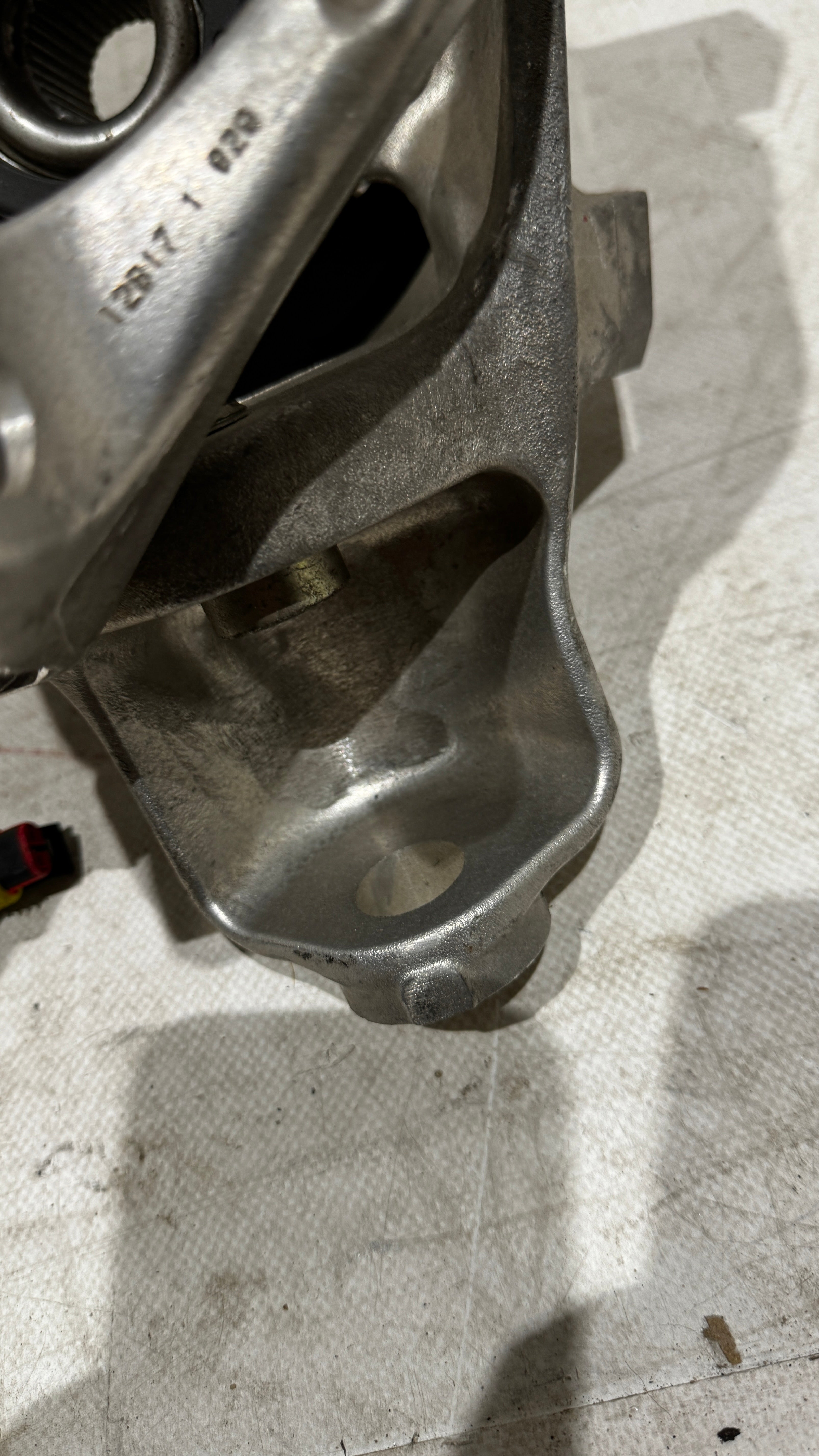 Ferrari 599 Fiorano 2009 Rear RH axle OEM, Part number: 220456