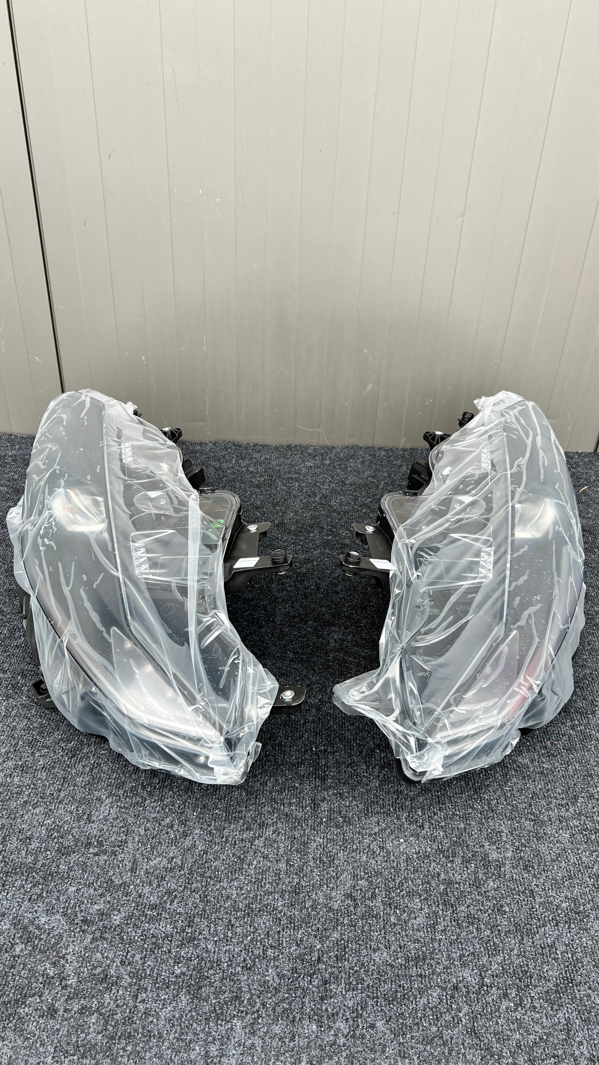 Ferrari 812 Superfast GTS headlight LH RH, OEM, Part number: 336570 336568