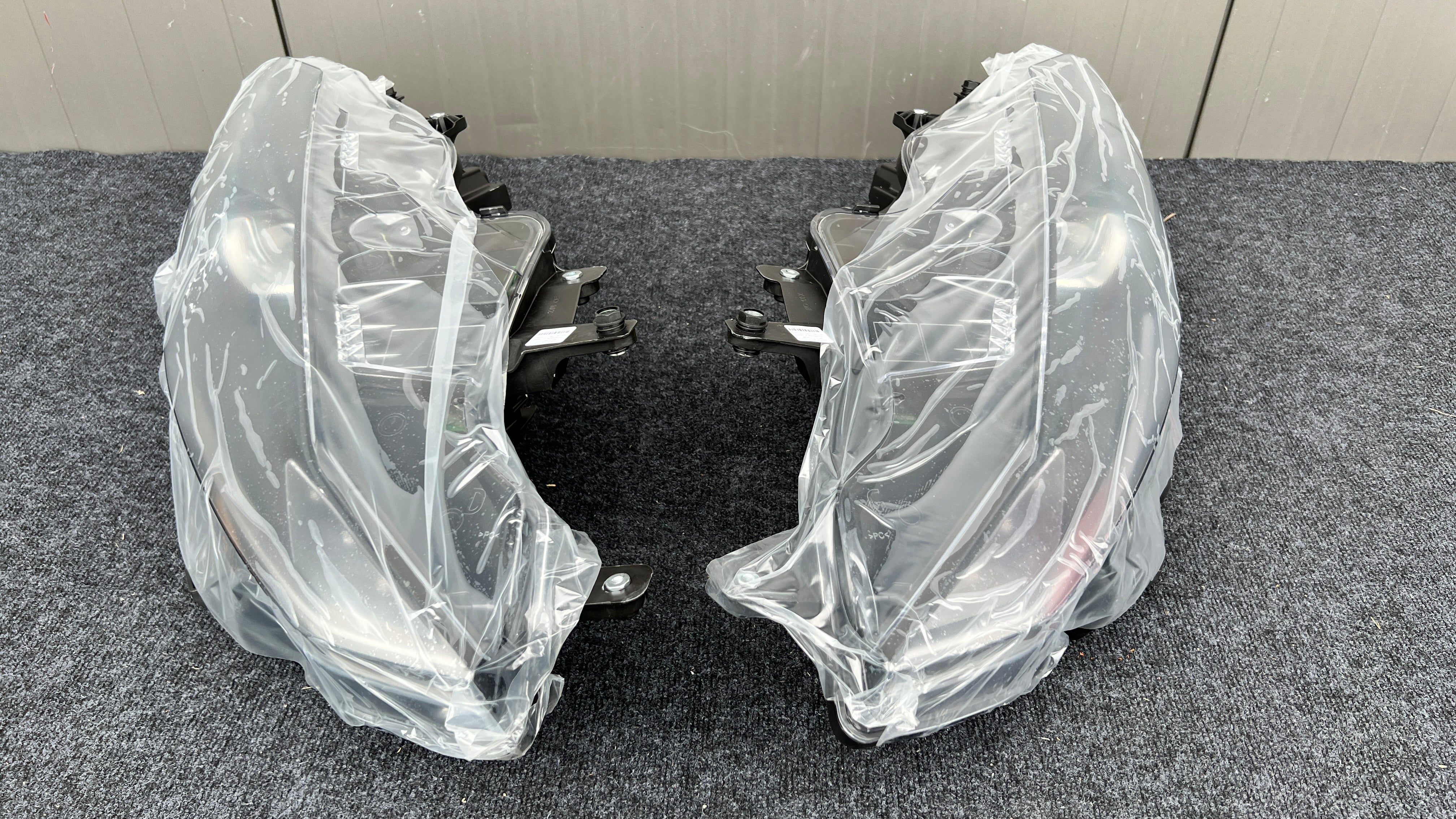 Ferrari 812 Superfast GTS headlight LH RH, OEM, Part number: 336570 336568