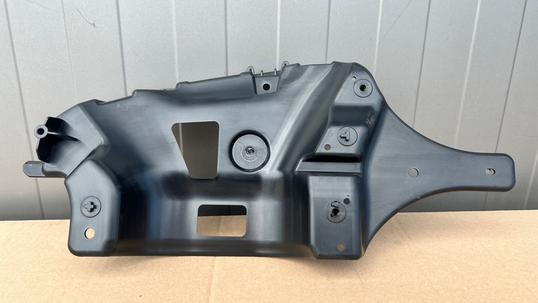 Mercedes Benz S Class W223 Exhaust Tail Pipe Tip Bracket LH, OEM, Part number: 223-885-15-02